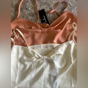 Set of 2- LuLus silky camis
